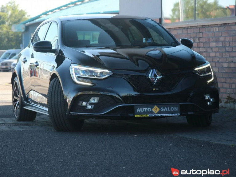 renault-megane-18-2022-czarny (1)