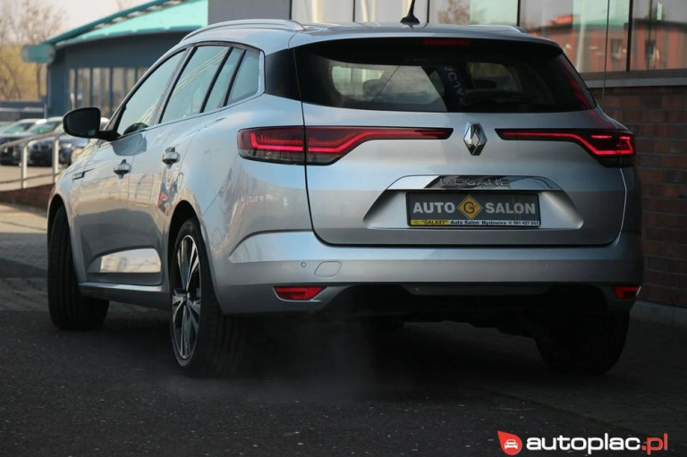 renault-megane-iv-15-2022-srebrny (3)