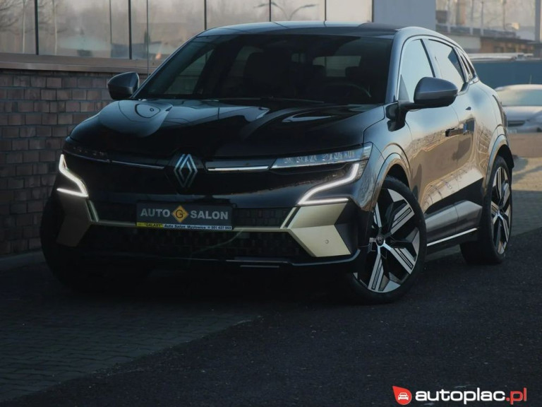 renault-megane-iv-2022-czarny (3)