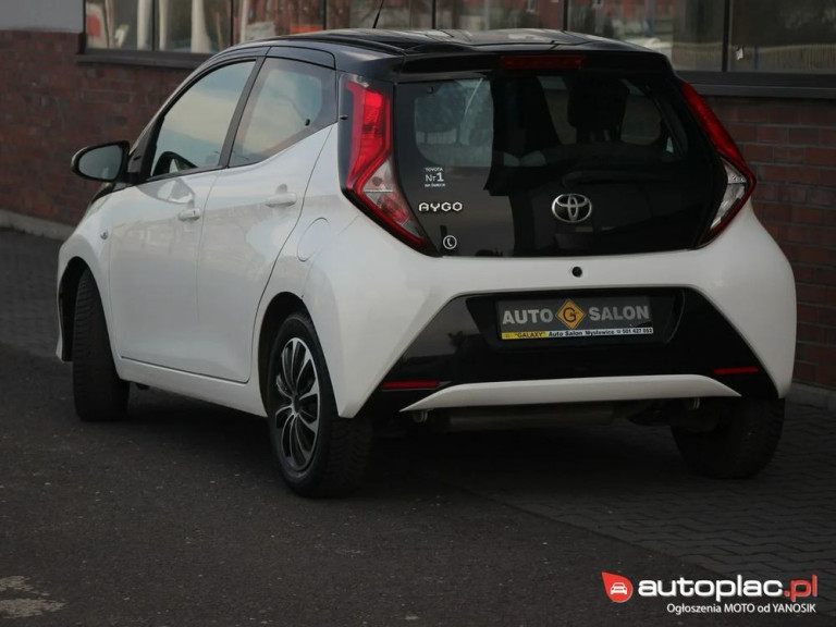 toyota-aygo-10-2020-bialy (3)