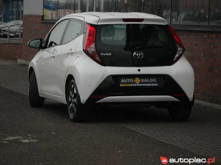 toyota-aygo-10-bialy (2)