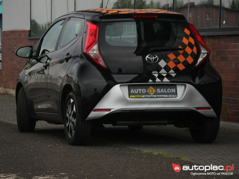 toyota-aygo-10-2018-czarny (3)