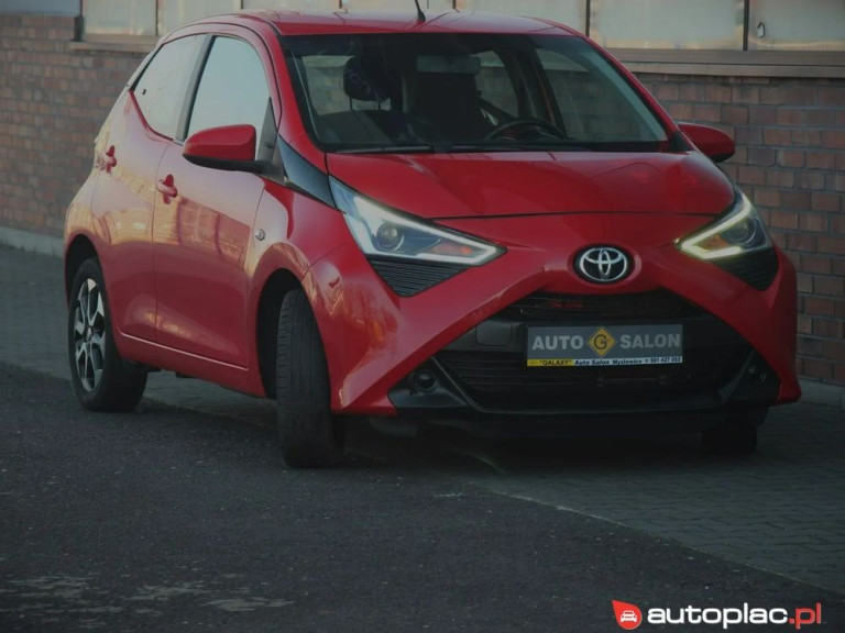 toyota-aygo-10-2019-czerwony (1)