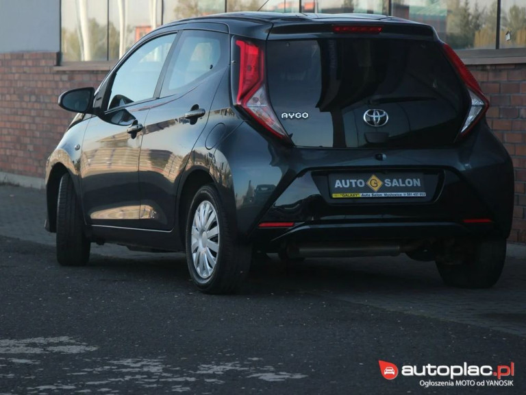 toyota-aygo-10-2019-szary (2)